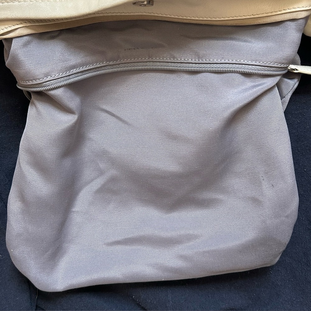 Coach 13412 Bag in off white - Picture 13 of 13